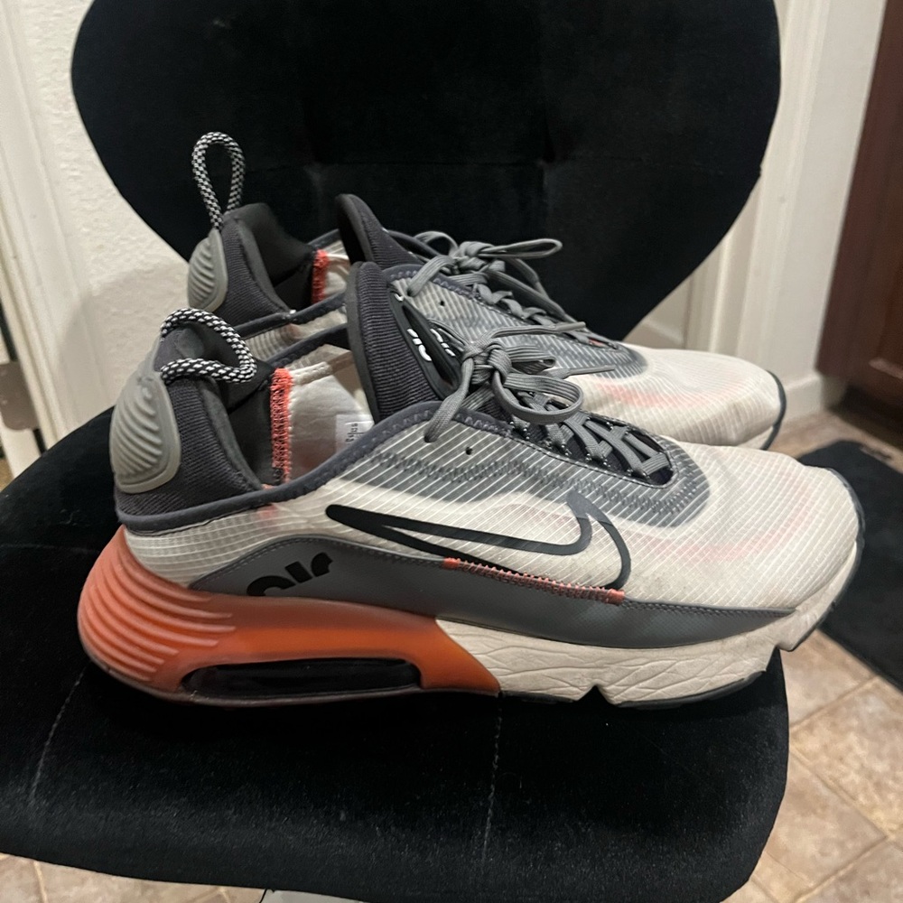 Nike men’s  Gray and red Air Max-Style Sneakers